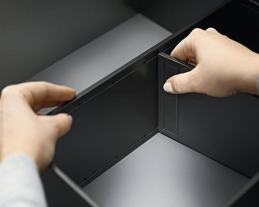 Blum AMBIA-LINE Cross Divider for LEGRABOX and MERIVOBOX Orion Grey Height: 50mm Width: 242mm by W&B