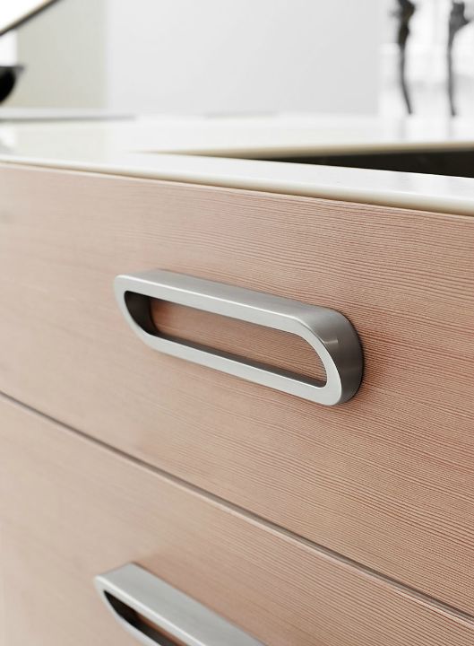 Furnipart Arena Handle. Finish: Inox look. Length: 168mm