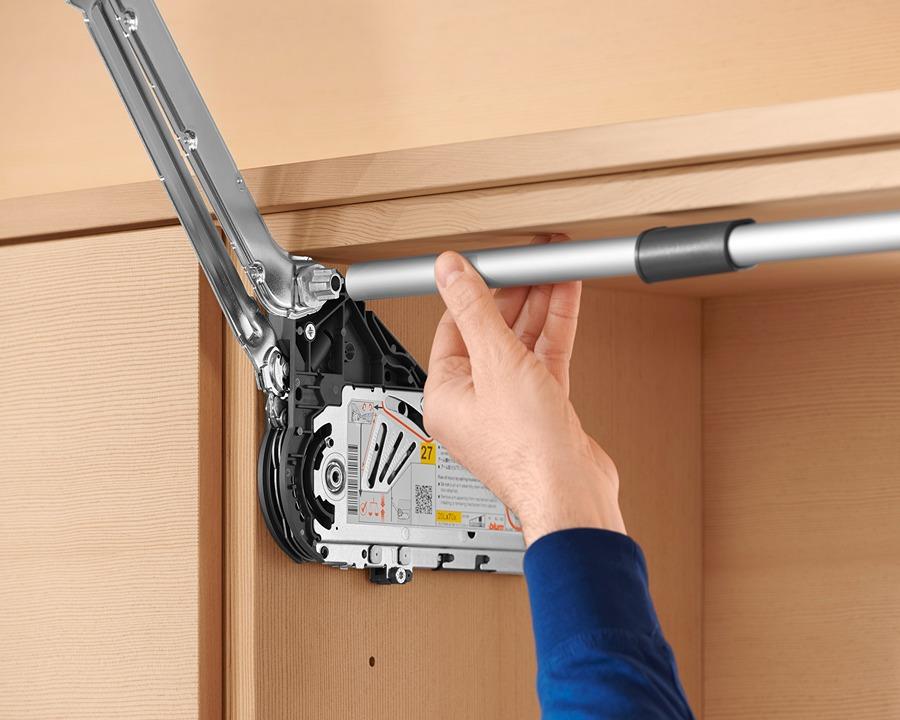 Blum AVENTOS Overhead Stay HL Lift Up Cross Stabliser Oval Length 1061mm by W&B