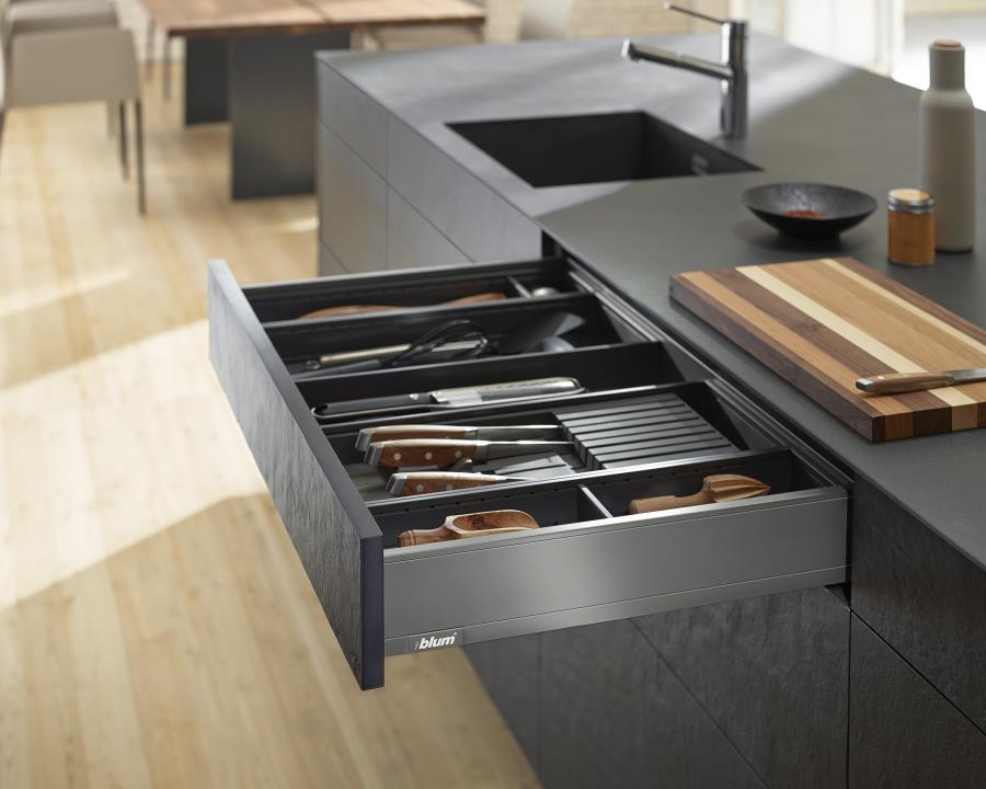 Blum LEGRABOX Pure M-Height drawer in Orion Grey, 550mm size, smooth glide and soft-close mechanism, modern kitchen drawer system 770M5502S