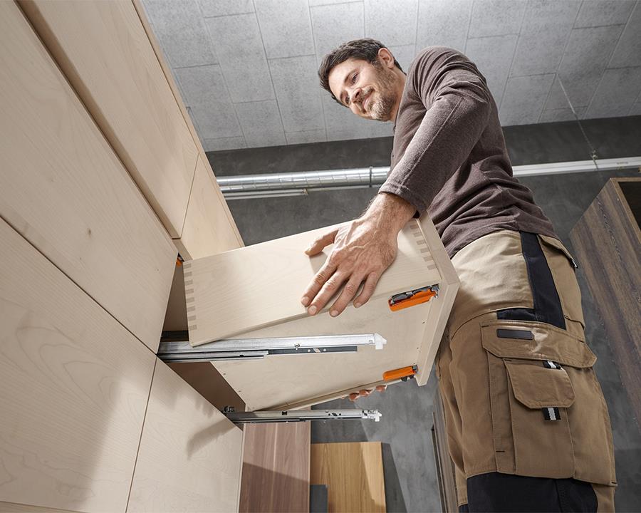 Blum TANDEM For Wood Full Extension Drawer Runners With Integrated BLUMOTION 30kg Size 450mm by W&B