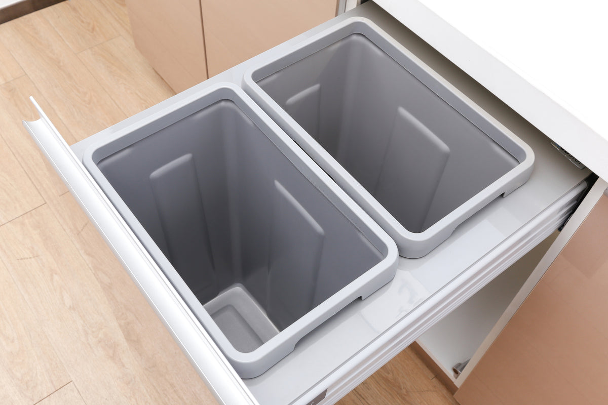 Pull out bin - 450mm cabinet - Imperial Glass and Timber