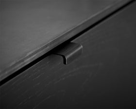 Furnipart Artisan Handle. Finish: Brushed Matt Black. Length: 40mm by Wilson & Bradley