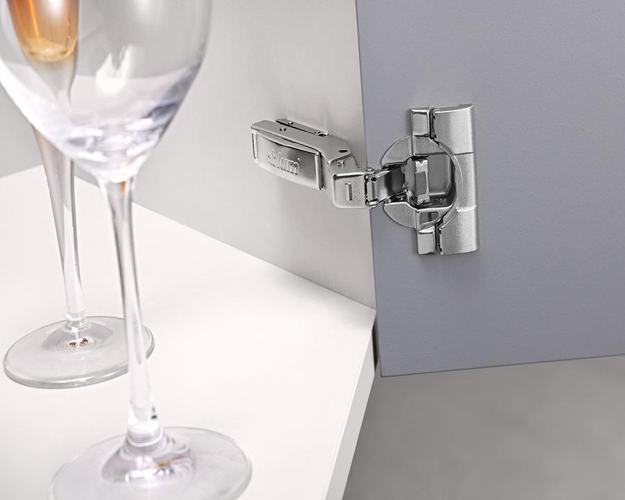 Blum CLIP top Angled Hinge 20 Degree Ii, Full Overlay. Boss: INSERTA 79A9595BT