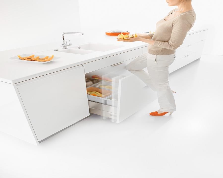 Blum SERVO-DRIVE Uno For Bottom Mount Waste Bin Kit by W&B
