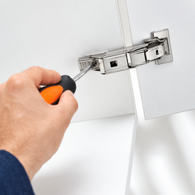 Blum CLIP top BLUMOTION 110° EXPANDO T hinge. Full Overlay by W&B