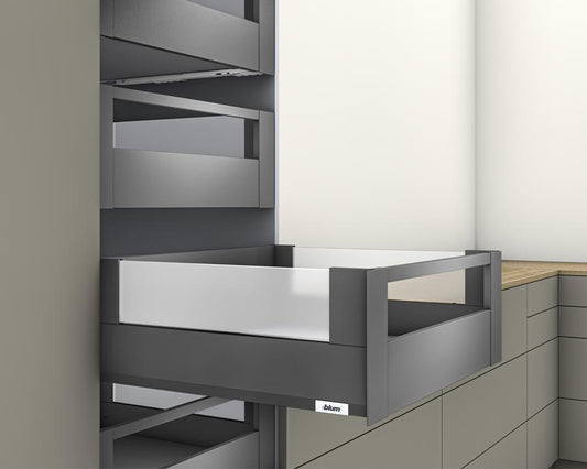 Blum MERIVOBOX E Height 192mm inner drawer with BOXCOVER and gallery rail, 600mm BLUMOTION soft‑close runner, Orion Grey 70kg drawer system