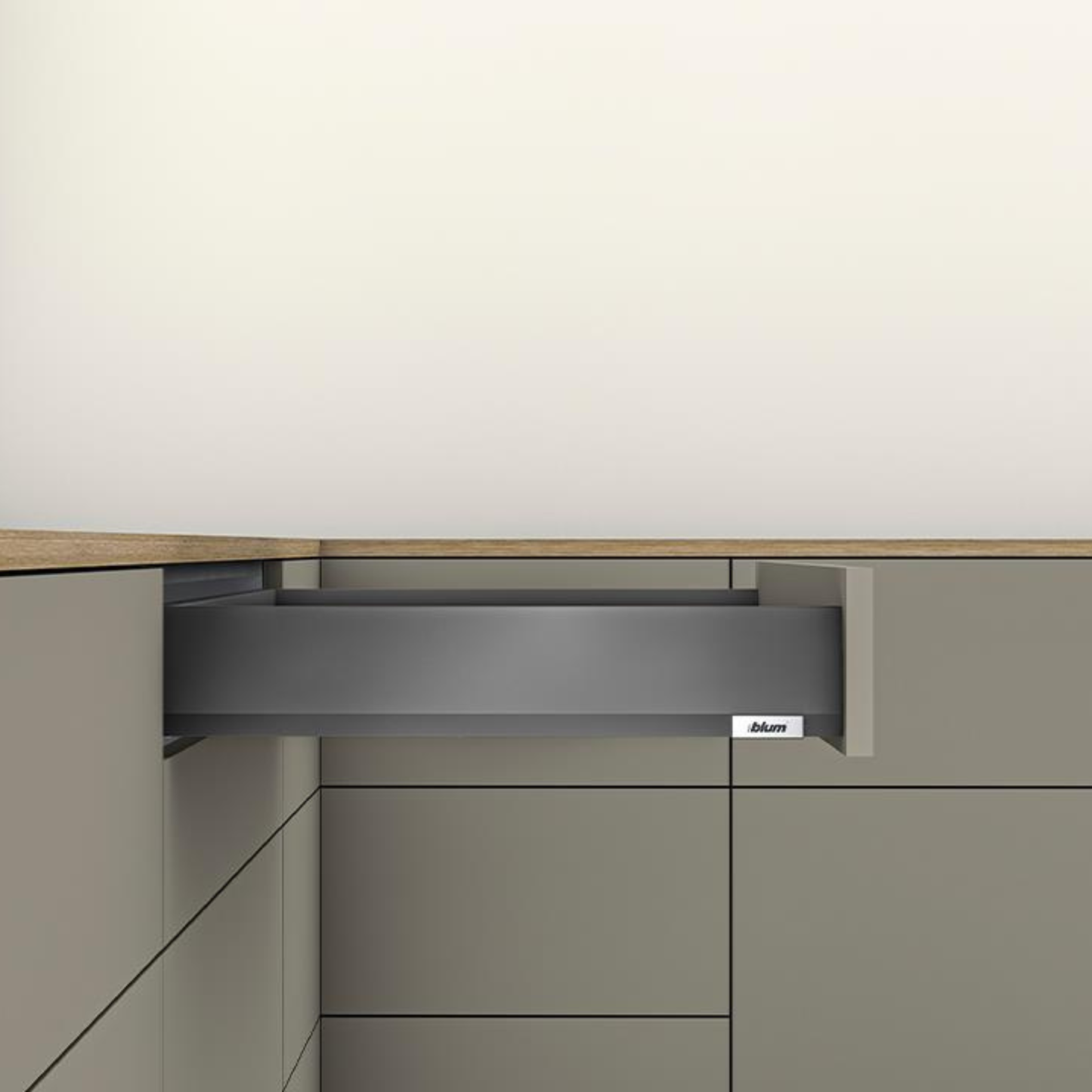 Blum MERIVOBOX M 500 mm Orion Grey drawer box with 91 mm high sides, TIP‑ON BLUMOTION soft‑close full‑extension system — heavy‑duty 70 kg capacity drawer for robust storage