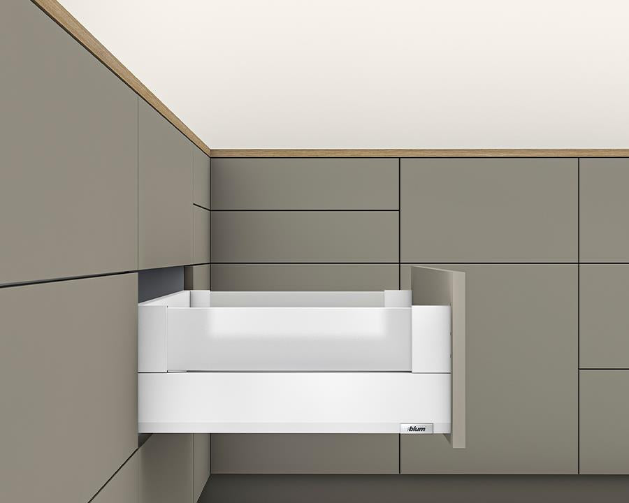 Blum MERIVOBOX 600 mm E‑height 192 mm box‑cover drawer in silk white with BLUMOTION soft‑close system