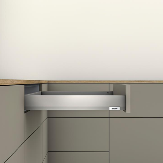 Blum MERIVOBOX 450 mm Indium Grey N‑height (68.5 mm) drawer – slim metal drawer with TIP‑ON BLUMOTION soft‑close, full‑extension heavy‑duty, 70 kg load capacity