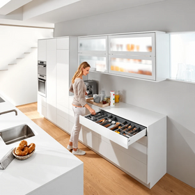 Blum ORGA-LINE Drawer Insert Cutlery Set. Cabinet Width: 800mm. Nominal Length: 450mm BORG80VE450 by W&B