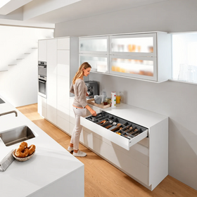 Blum ORGA-LINE Drawer Insert Cutlery Set. Cabinet Width: 900mm. Nominal Length: 550mm BORG90VE550 by W&B