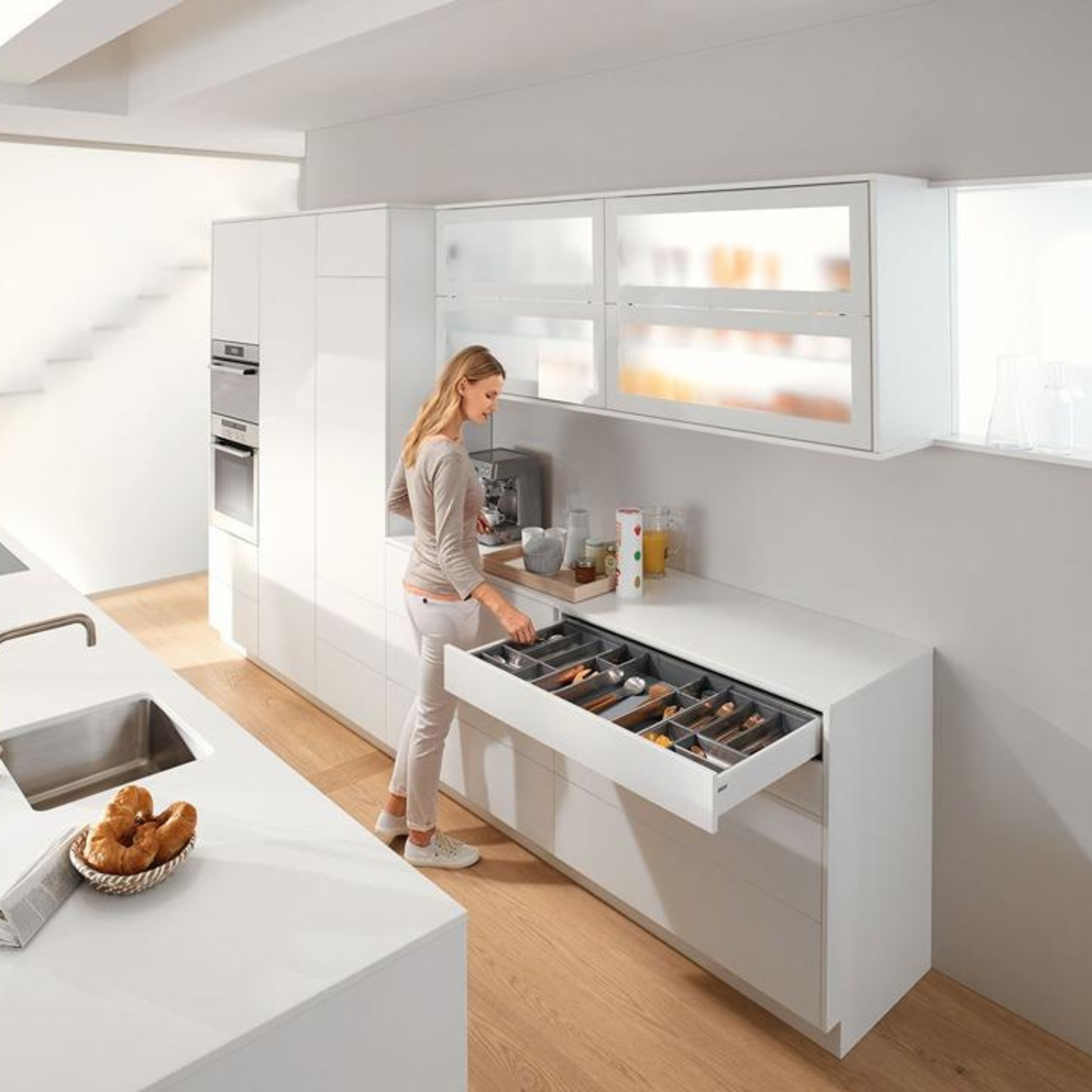 Blum ORGA‑LINE 285 mm width 500 mm nominal length cutlery drawer insert set for Tandem wood drawers – ZHI‑437BI3