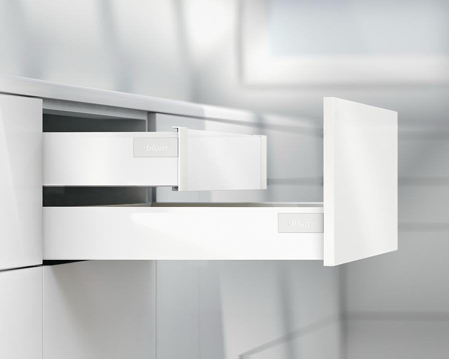 Blum TANDEMBOX Antaro M‑height 350 mm drawer sides in silk white (378M3502SA)