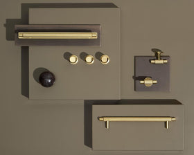 Furnipart Manor T Knob. Finish: Gold. Diameter: 30mm by W&B