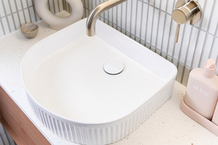 Imperial Fluted Arched Wash Basin | Matte White | 415MM