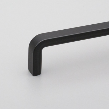 Kethy Byron die‑cast zinc cabinet pull handle in matt finish – modern hardware available in multiple sizes and finishes