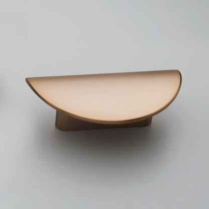 Kethy Moon die-cast zinc cabinet and drawer handle in Black Matt, White and Brushed Rose Brass finishes – sizes 32 mm & 64 mm