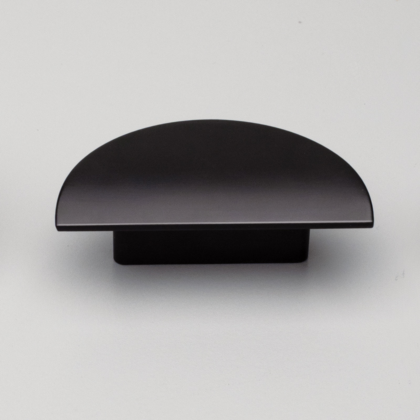 Kethy Moon die-cast zinc cabinet and drawer handle in Black Matt, White and Brushed Rose Brass finishes – sizes 32 mm & 64 mm