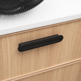Kethy Ribe Handle