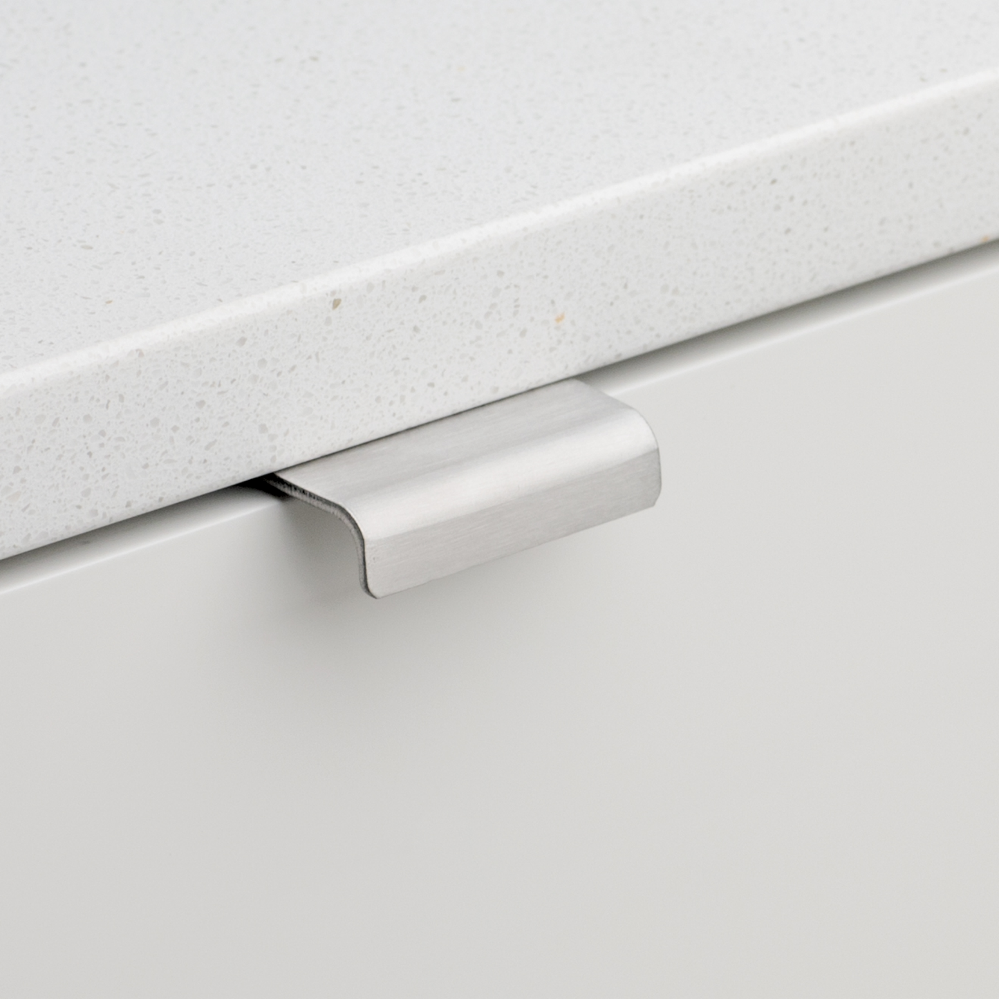 Kethy Modena stainless steel edge pull handle for kitchen cabinets and drawers, modern minimalist lip pull for joinery and cabinetry applications