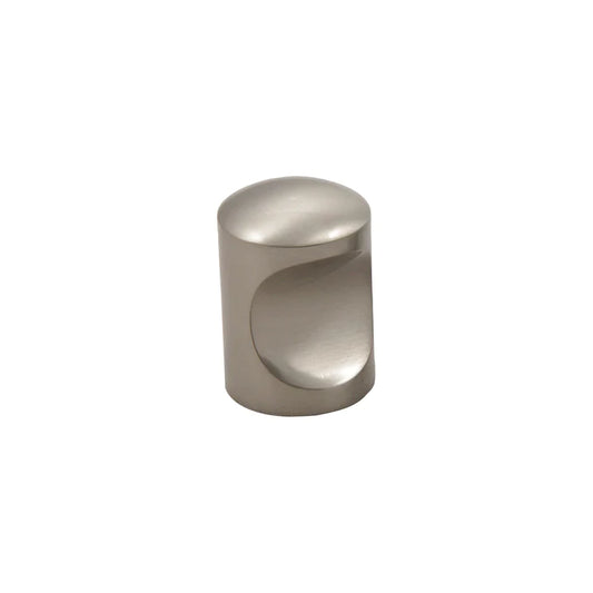 Matera by Momo modern cabinet D handle in premium finish, sleek contemporary kitchen cabinet hardware for drawers and cupboards
