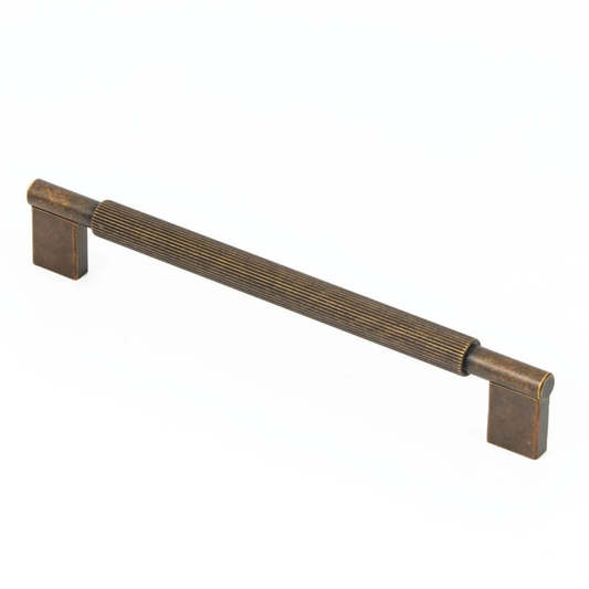 Art Deco style Momo Arpa aluminium cabinet handle with vertical line detail for modern kitchen and furniture cabinetry