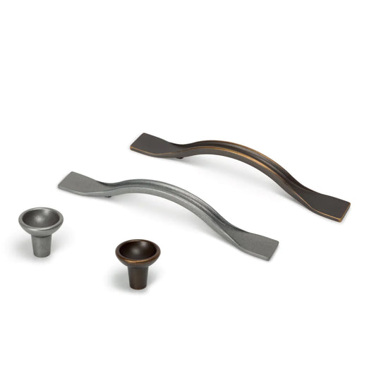 Raviolo by Momo cabinet handle, modern minimalist D-shaped pull handle designed for contemporary kitchen and cabinetry applications, offering sleek durable and elegant architectural hardware styling for interior design projects.