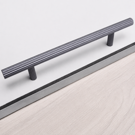 Ribbed Handle - Brushed Nickel