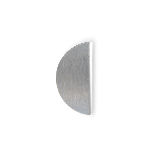 Sola by Momo modern cabinet handle in sleek finish, minimalist handle for kitchen cupboards, drawers, and furniture doors