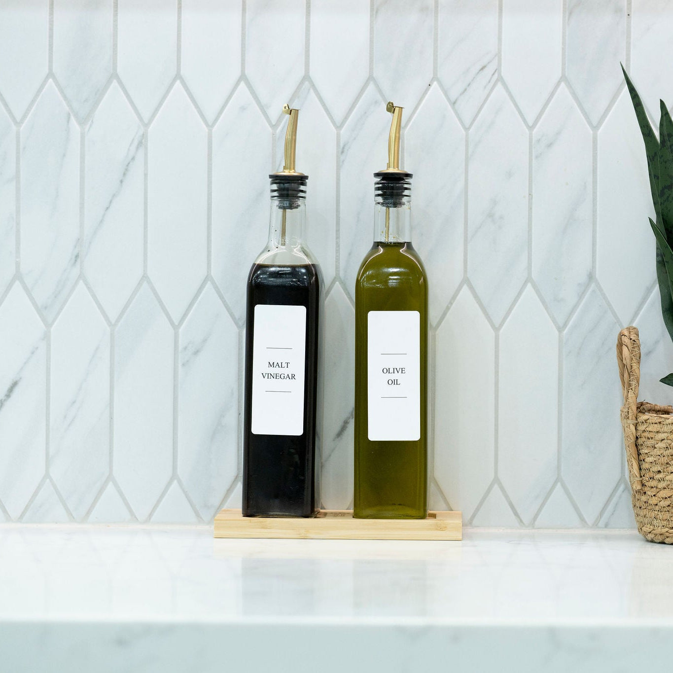 Clear Oil & Vinegar Bottles with Bamboo Tray – 500 ml-2