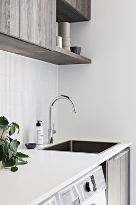 Alpine White Quartz Stone (Deluxe Range)